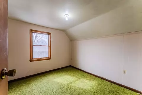 Bedroom - 1886 S 75 E Rd, Wabash, IN 46992 photo 5 of 10