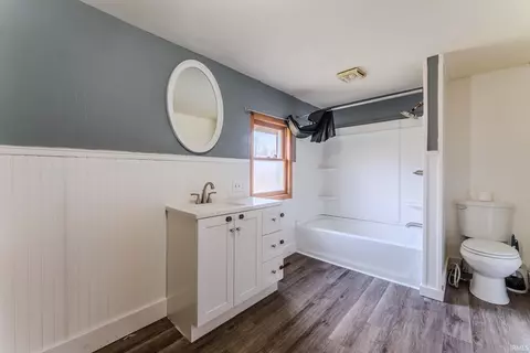 Bath - 1886 S 75 E Rd, Wabash, IN 46992 photo 1 of 1