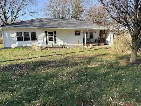 200 E Mckinley St, Gaston, IN 47342