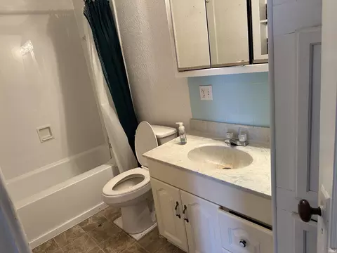 Bath - 604 Ohio St, Walkerton, IN 46574 photo 1 of 1