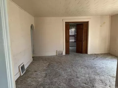 Living - 604 Ohio St, Walkerton, IN 46574 photo 2 of 4