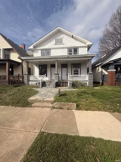 205 W Oregon St #207, Evansville, IN 47710