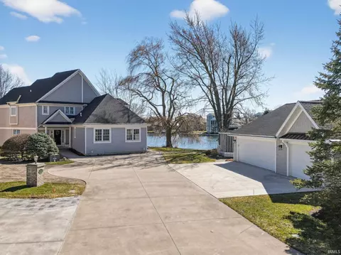 102 N Front St #3, Syracuse, IN 46567