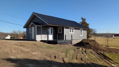 812 S York St, Albion, IN 46701