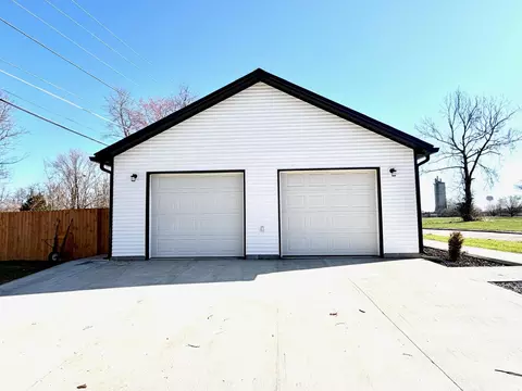 Other - 103 E Warren St, Mitchell, IN 47446 photo 1 of 4