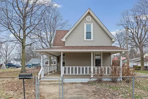 711 Crockett St, Covington, IN 47932