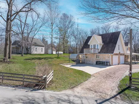 75 W Old Trl, Somerset, IN 46940