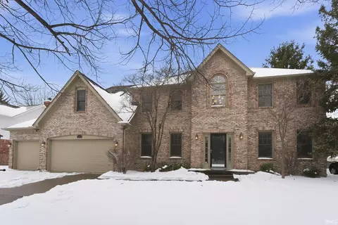 10236 Bent Tree Ln, Fishers, IN 46037