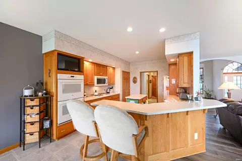 Kitchen - 13826 N 560 E, Syracuse, IN 46567 photo 2 of 2