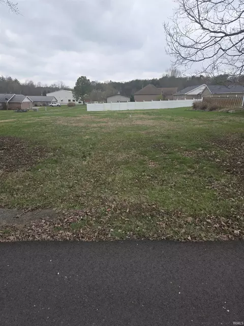 127 Vine St, Lynnville, IN 47619