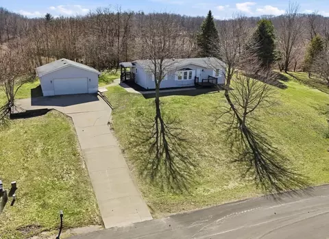 340 Lane 240b Big Otter Lk, Fremont, IN 46737