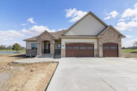 1027 S Huntsville Rd, Winchester, IN 47394