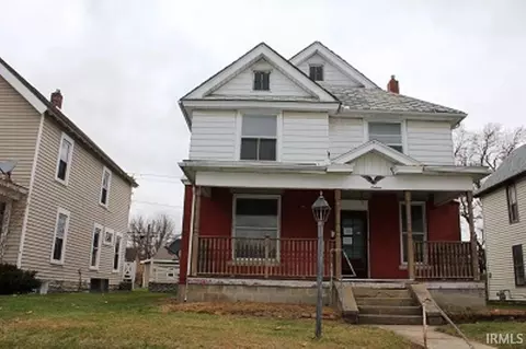 916 W 6th St, Marion, IN 46953