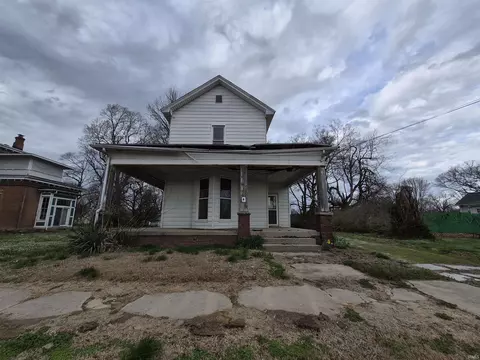 610 W State St, Princeton, IN 47670