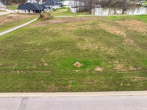 1578 Victoria Woods Dr, Boonville, IN 47601
