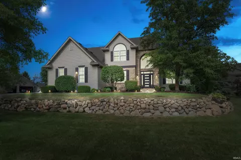 50920 Northbrook Shores Dr, Granger, IN 46530