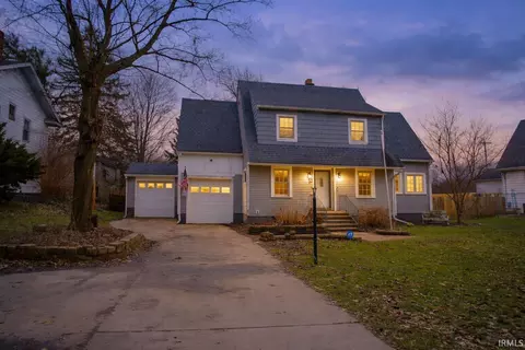 306 W Michigan St, Rolling Prairie, IN 46371