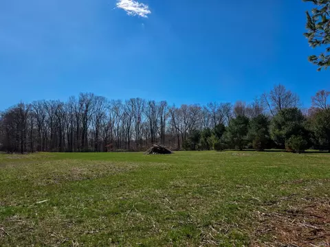 4268 E Farr Rd, Bloomington, IN 47408