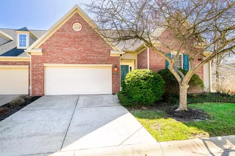 841 S Fieldcrest Ct, Bloomington, IN 47401