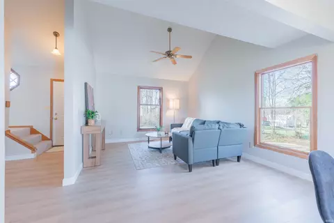 Living - 5904 S Phyllis St, Bloomington, IN 47403 photo 1 of 3