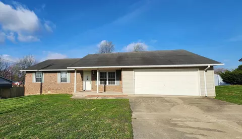309 SE 15th St, Washington, IN 47501