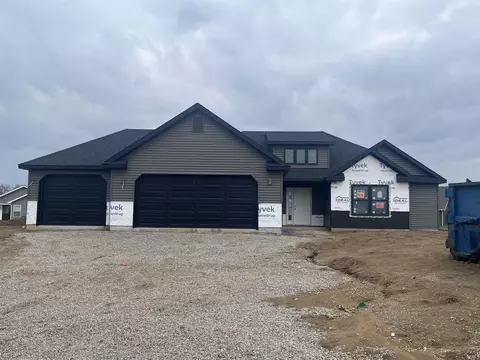 1005 Garber Dr, North Manchester, IN 46962