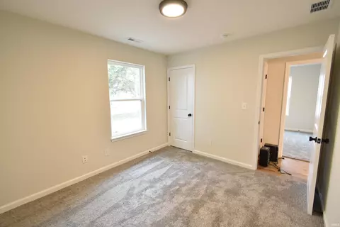 Bedroom - 994 E 8th St, Fowler, IN 47944 photo 9 of 10