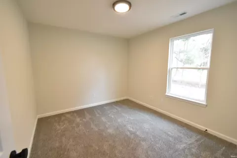 Bedroom - 994 E 8th St, Fowler, IN 47944 photo 8 of 10