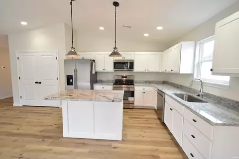 Kitchen - 994 E 8th St, Fowler, IN 47944 photo 1 of 6