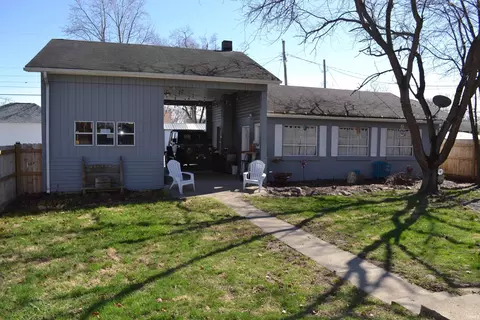 Exterior - 116 W North St, Delphi, IN 46923 photo 5 of 6