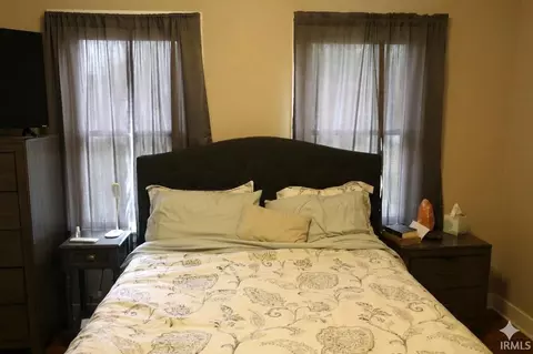 Bedroom - 415 E William St, Washington, IN 47501 photo 1 of 2