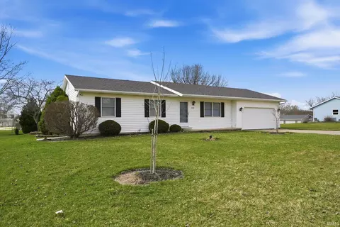 2704 Huffman St, Winona Lake, IN 46590