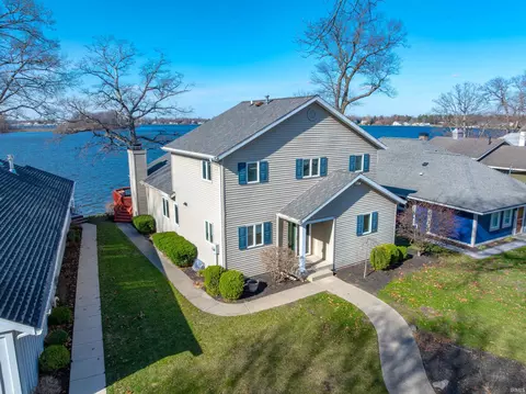 2910 Country Club Drive East Dr, Rochester, IN 46975