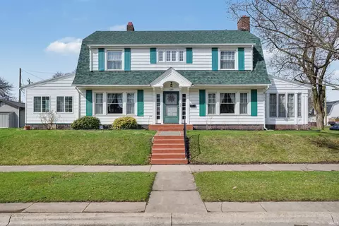 527 N State St, Kendallville, IN 46755