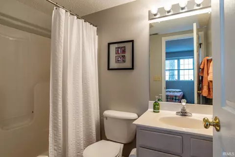 Bath - 3638 E Tamarron Dr, Bloomington, IN 47408 photo 4 of 4