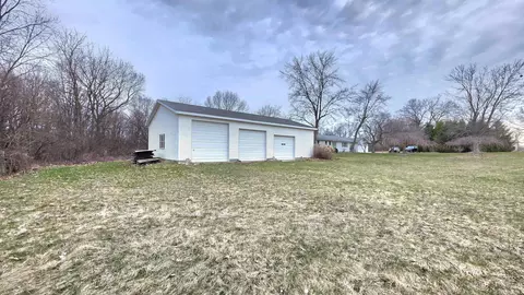 500 E Oak St, Hamlet, IN 46532 photo 3