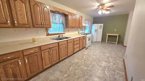 500 E Oak St, Hamlet, IN 46532 photo 5