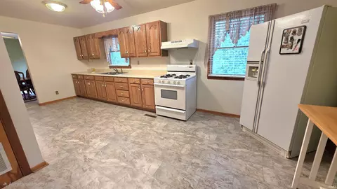 500 E Oak St, Hamlet, IN 46532 photo 6