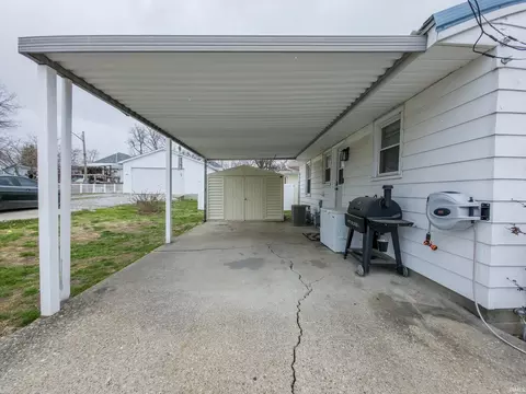 Other - 118 E 12th St, Mount Carmel, IL 62863 photo 4 of 4