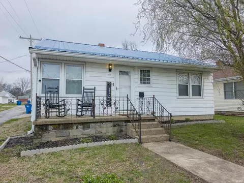 Exterior - 118 E 12th St, Mount Carmel, IL 62863 photo 4 of 4