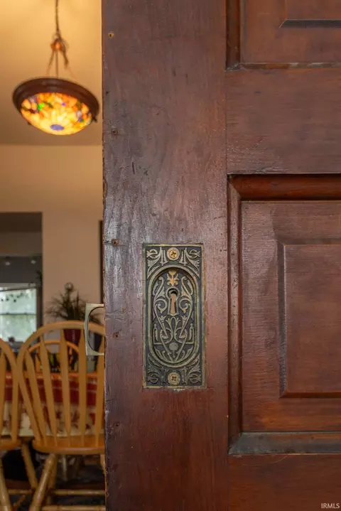 Entry Way - 708 W 7th St, Bloomington, IN 47404 photo 3 of 4