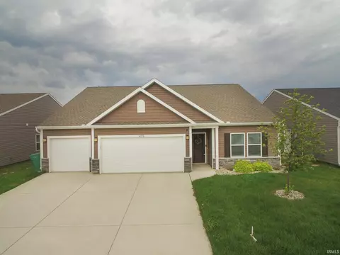 6196 Shale Crescent Dr, West Lafayette, IN 47906