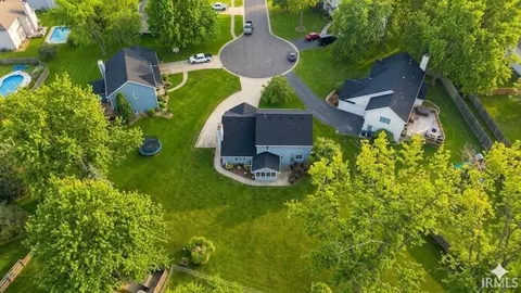 2101 White Plains Ct, Fort Wayne, IN 46815