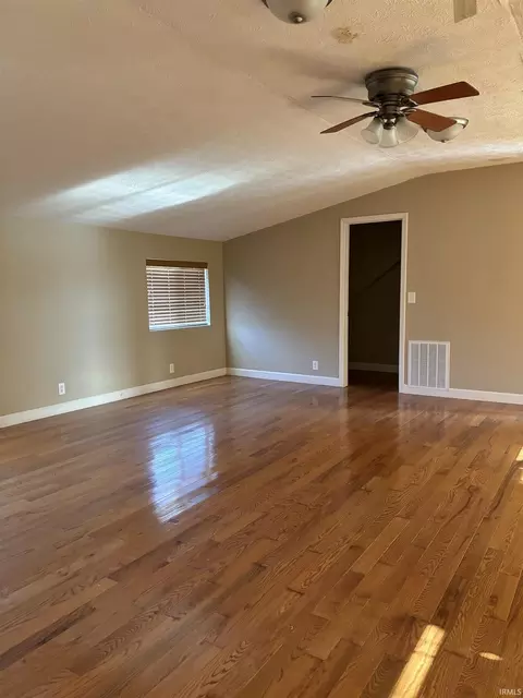 Living - 1110 E Lingle St, Fowler, IN 47944 photo 1 of 1