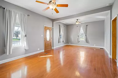 121 W Walnut St, Flora, IN 46929 photo 7