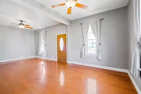121 W Walnut St, Flora, IN 46929 photo 6