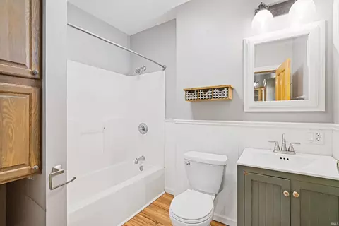 121 W Walnut St, Flora, IN 46929 photo 16