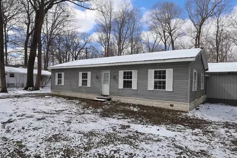 3303 Blackford Dr, Tippecanoe, IN 46570