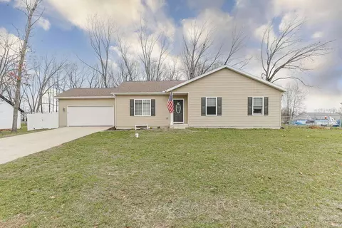 29777 Ashford Dr, Elkhart, IN 46514