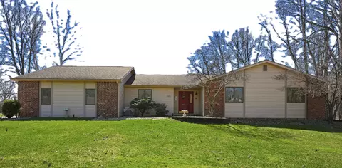 1207 Timon Dr, Warsaw, IN 46580